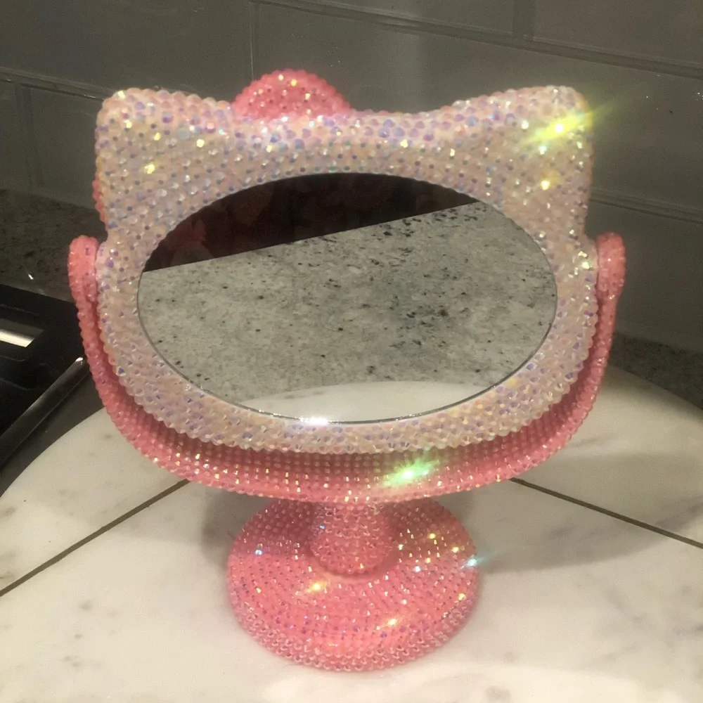 ✨NWT✨ Hello Kitty Crystal Sparkle Bedazzled Table Top Stand Mirror - Picture 4 of 11